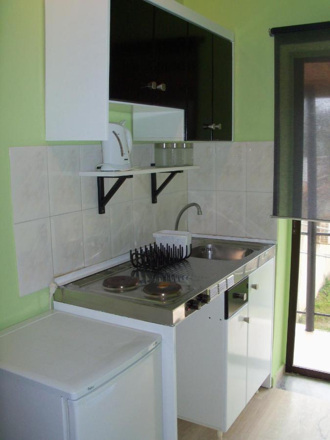 Maria'S Studios Agios Georgios  Buitenkant foto