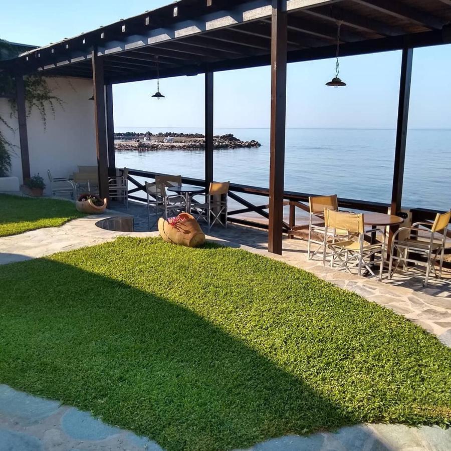 Maria'S Studios Agios Georgios  Buitenkant foto