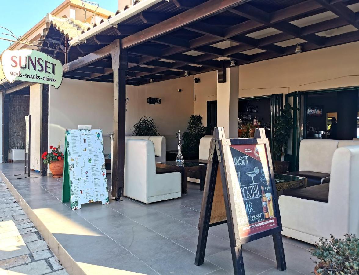 Maria'S Studios Agios Georgios  Buitenkant foto